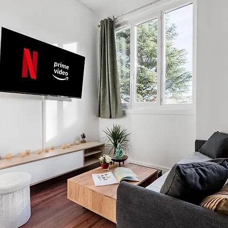 Apartment Evasion Lyonnaise Lumiere Et Confort *