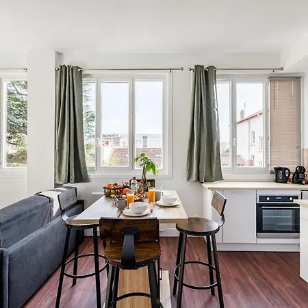Evasion Lyonnaise Lumiere Et Confort Apartment Villeurbanne